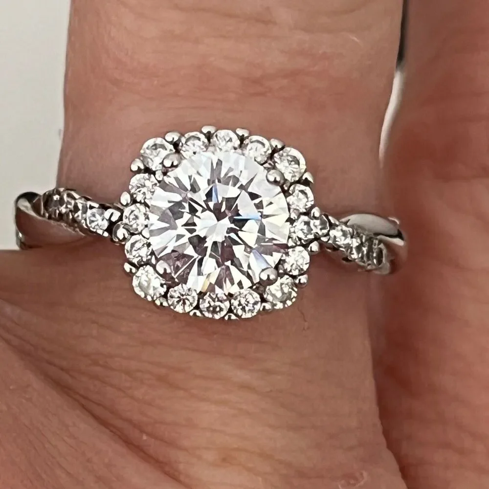 New Sterling Silver Ring 925 CZ Halo Twist Band Engagement Size 7 - 1E